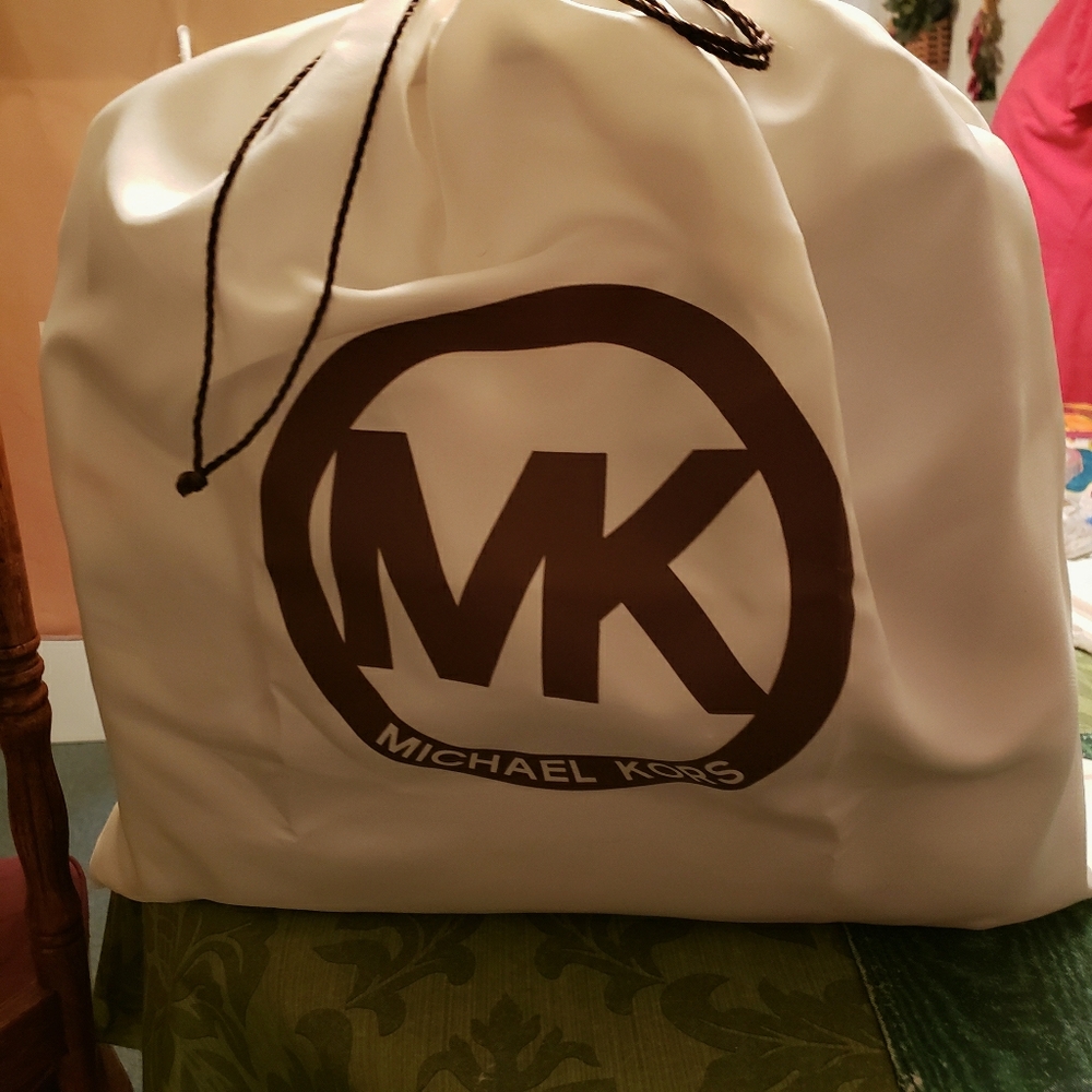 Michael Kors purse